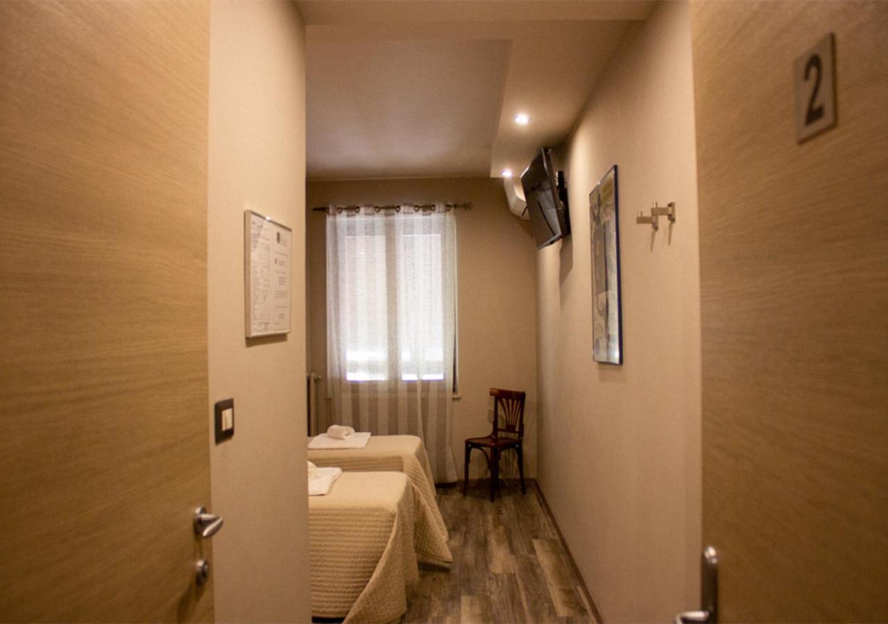 Trattoria Due Citroni Hotel Casalgrasso Luaran gambar