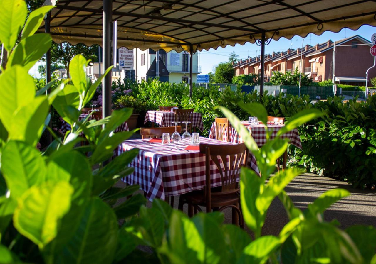 Trattoria Due Citroni Hotel Casalgrasso Luaran gambar